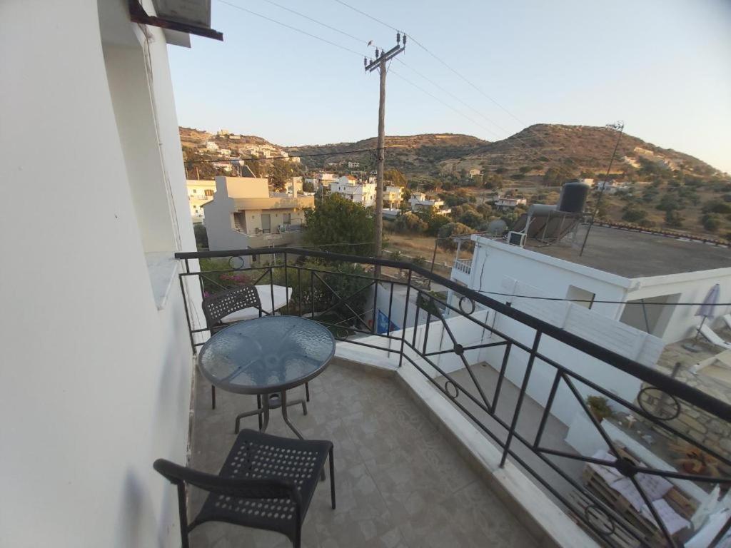 Bodikos Apartments Pitsidia Exterior photo